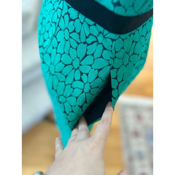 Shoshanna Emerald Green & Black Daisy Floral Print Sheath Dress - Picture 3 of 8